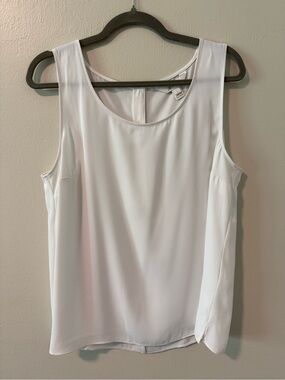 NWOT Lilly Pulitzer White Sleeveless Scoop Neck Blouse - L